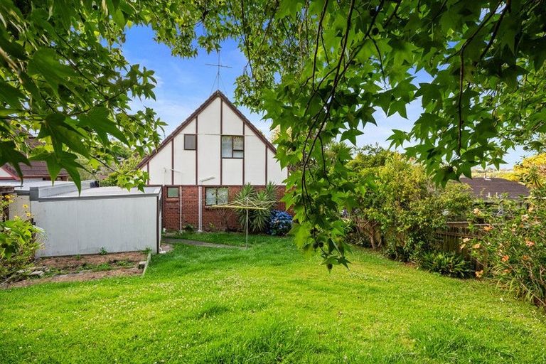 Photo of property in 2/17 Weetman Drive, Browns Bay, Auckland, 0630