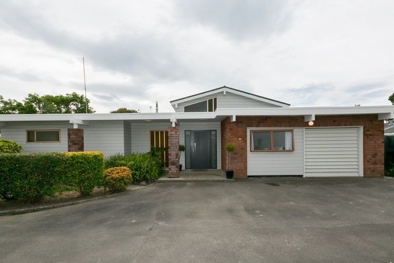 Photo of property in 16 Ngarimu Crescent, Taradale, Napier, 4112