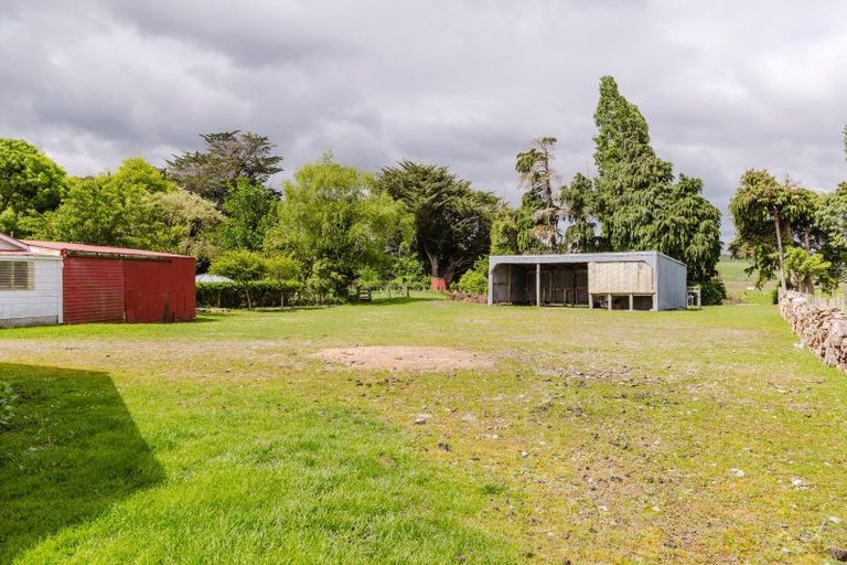 Photo of property in 300 Hinemoa Valley Road, Kaitawa, Pahiatua, 4981