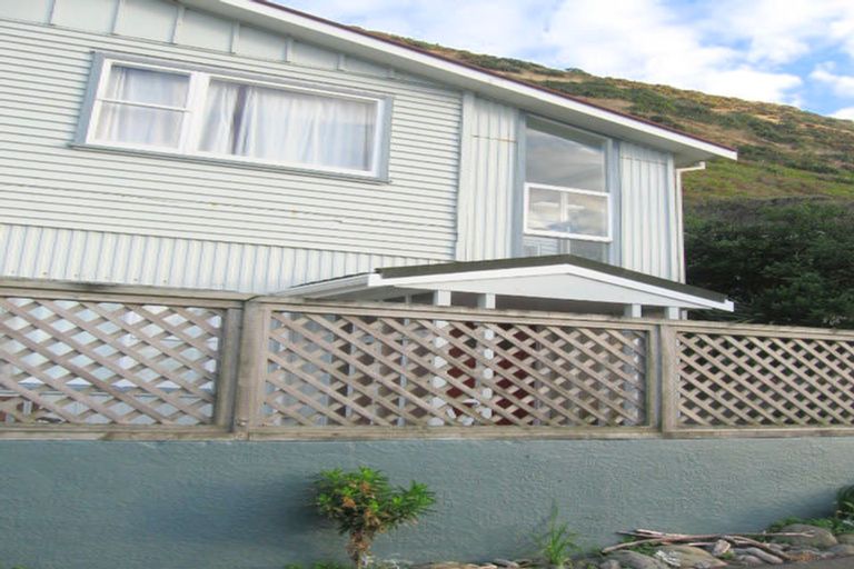 Photo of property in 140 Owhiro Bay Parade, Owhiro Bay, Wellington, 6023