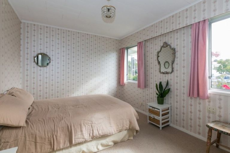 Photo of property in 2a Waterhouse Street, Taradale, Napier, 4112