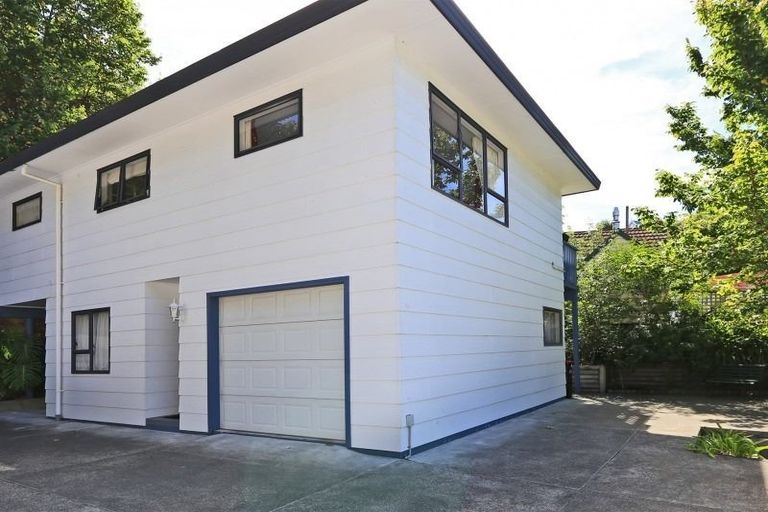 Photo of property in 22a-b Milton Road, Bluff Hill, Napier, 4110