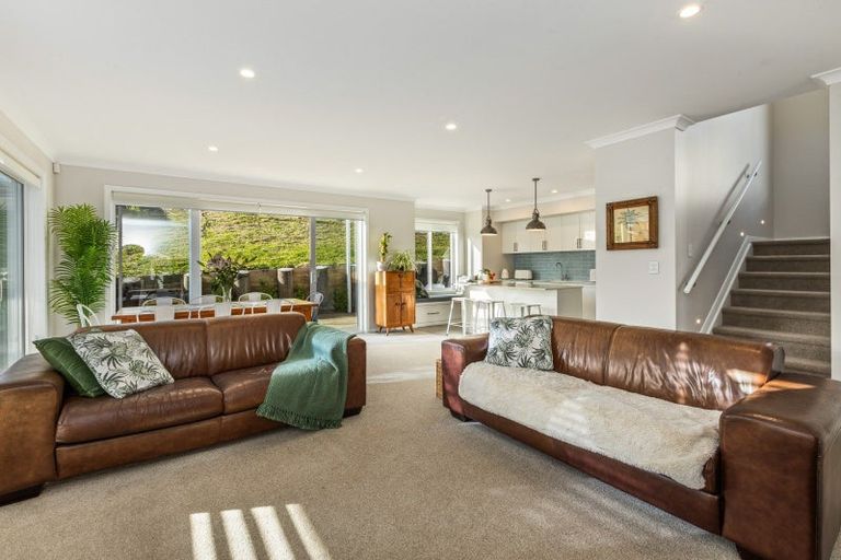 Photo of property in 140 Godfrey Drive, Orewa, 0931