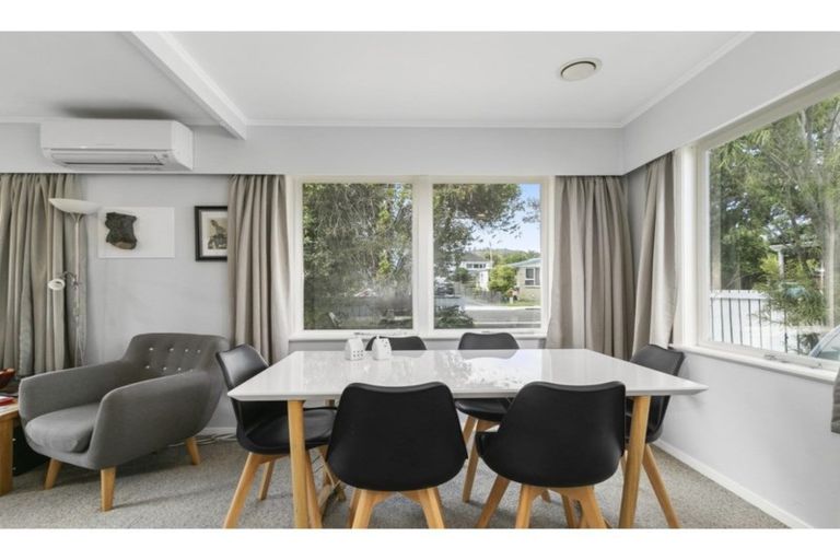 Photo of property in 3 Ruru Crescent, Heretaunga, Upper Hutt, 5018