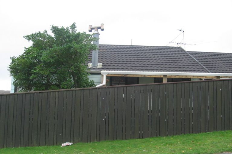 Photo of property in 133 Mark Avenue, Grenada Village, Wellington, 6037