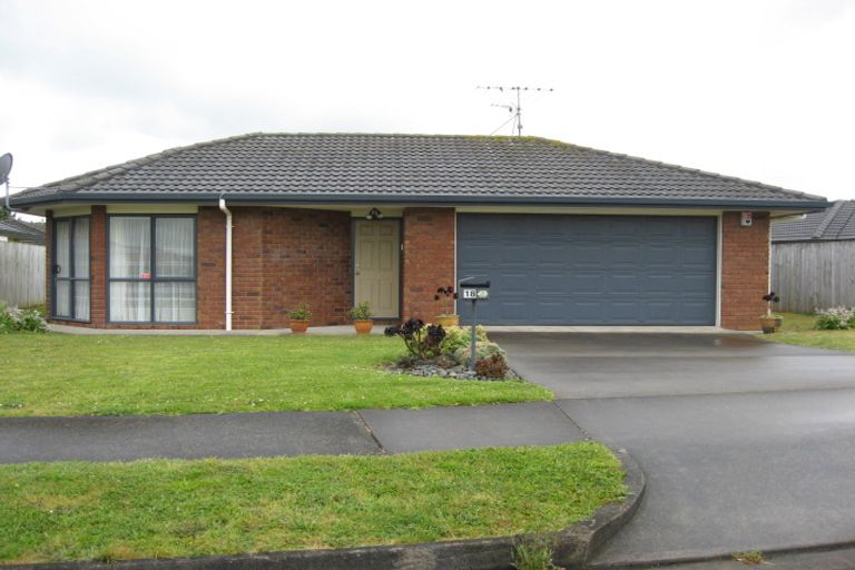 Photo of property in 18 Woodcroft Way, Pukekohe, 2120