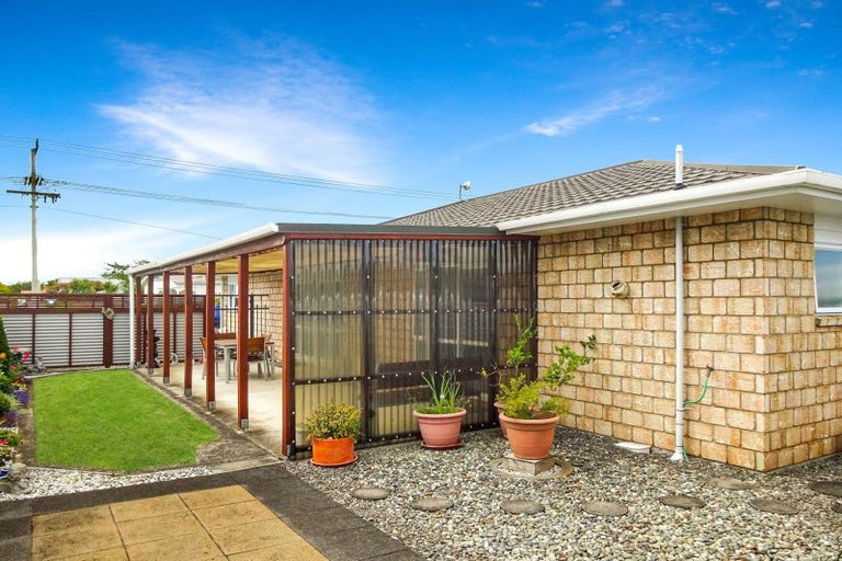 Photo of property in 16 Johnston Street, Foxton, 4814