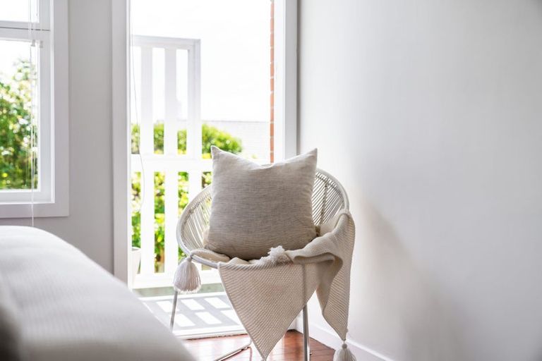 Photo of property in 1/264 Lake Road, Hauraki, Auckland, 0622