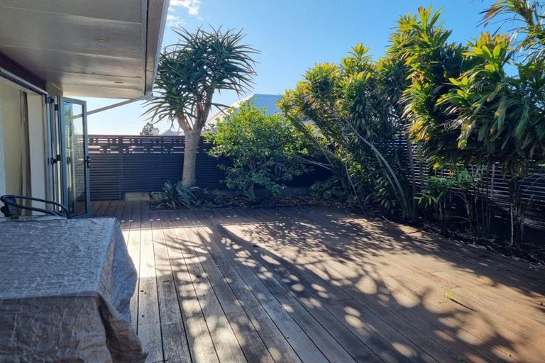 Photo of property in 62b Dawson Street, New Plymouth, 4310