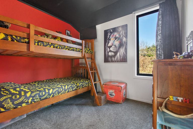 Photo of property in 24 Blackman Road, Blackmans, Alexandra, 9391