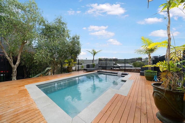 Photo of property in 16 Palm Cove, Arkles Bay, Whangaparaoa, 0932