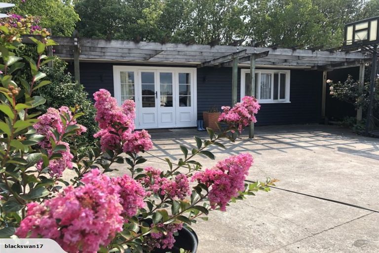 Photo of property in 274 Clevedon Kawakawa Road, Clevedon, Papakura, 2585