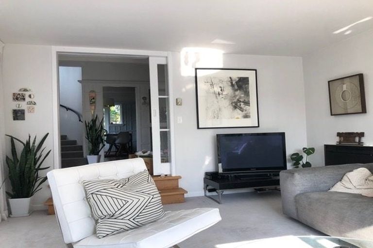 Photo of property in 12 Cheviot Road, Lowry Bay, Lower Hutt, 5013