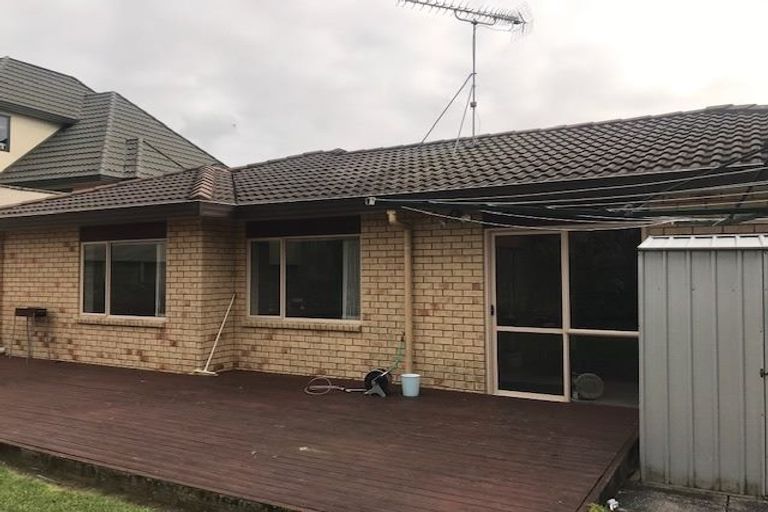 Photo of property in 22 Ruze Vida Drive, Massey, Auckland, 0614