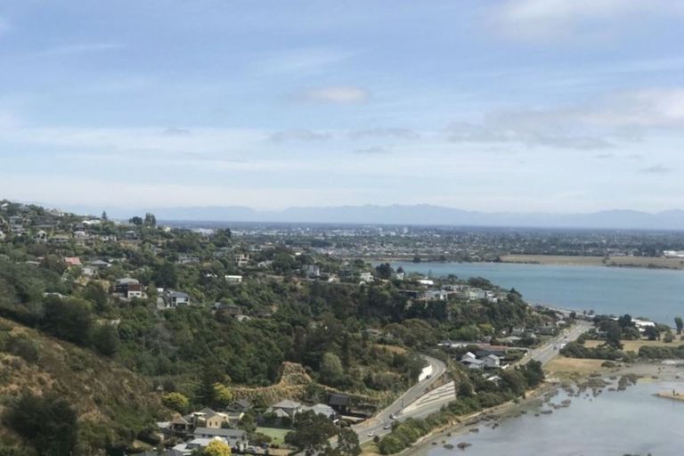 Photo of property in 11b Inverness Lane, Redcliffs, Christchurch, 8081