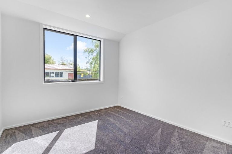 Photo of property in 33 Home Street, Winton, 9720