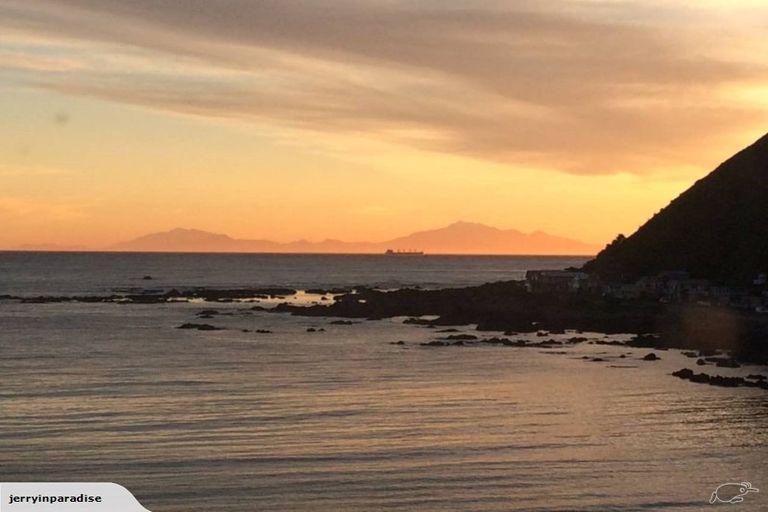 Photo of property in 3/48 Owhiro Bay Parade, Owhiro Bay, Wellington, 6023