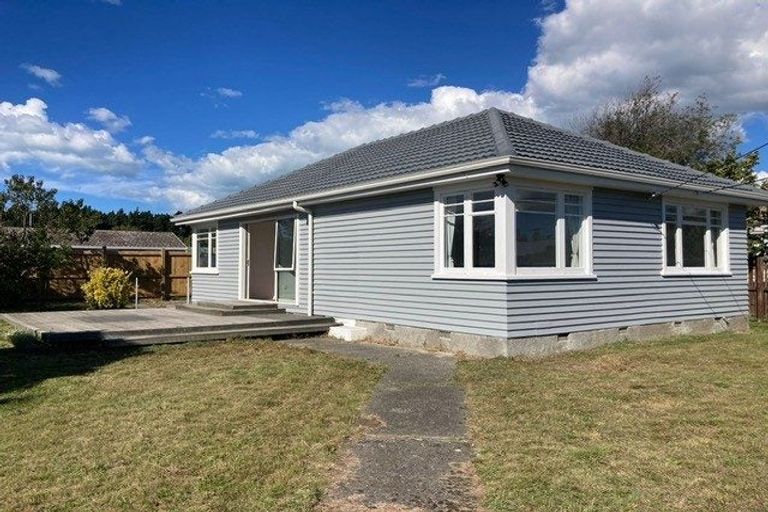 Photo of property in 17 Kearneys Road, Linwood, Christchurch, 8062