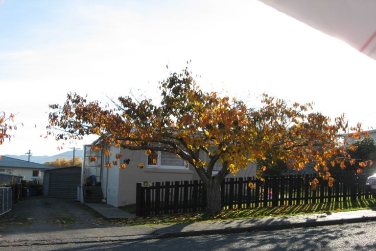 Photo of property in 52 Wentworth Street, East Gore, Gore, 9710