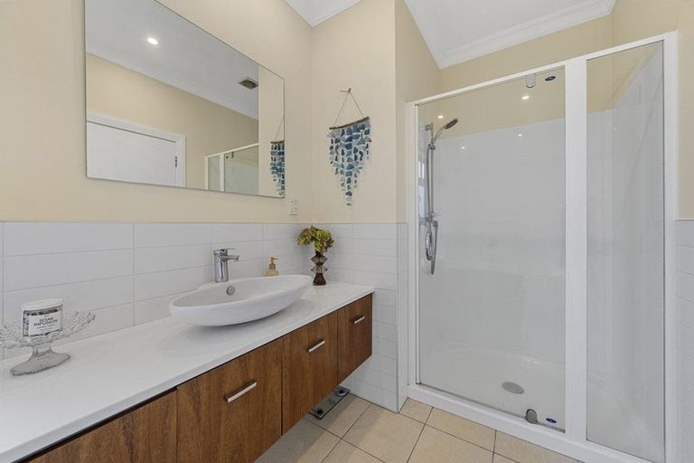 Photo of property in 7 Junction Street, Fairfield, Lower Hutt, 5011