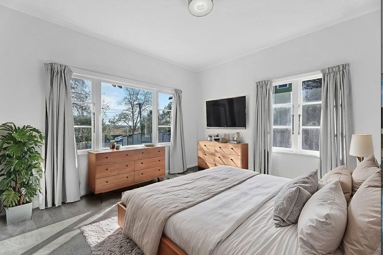 Photo of property in 1/48 Seabrook Avenue, New Lynn, Auckland, 0600
