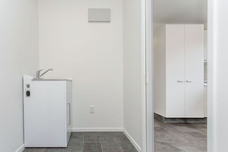 Photo of property in 1/162 North Parade, Richmond, Christchurch, 8013