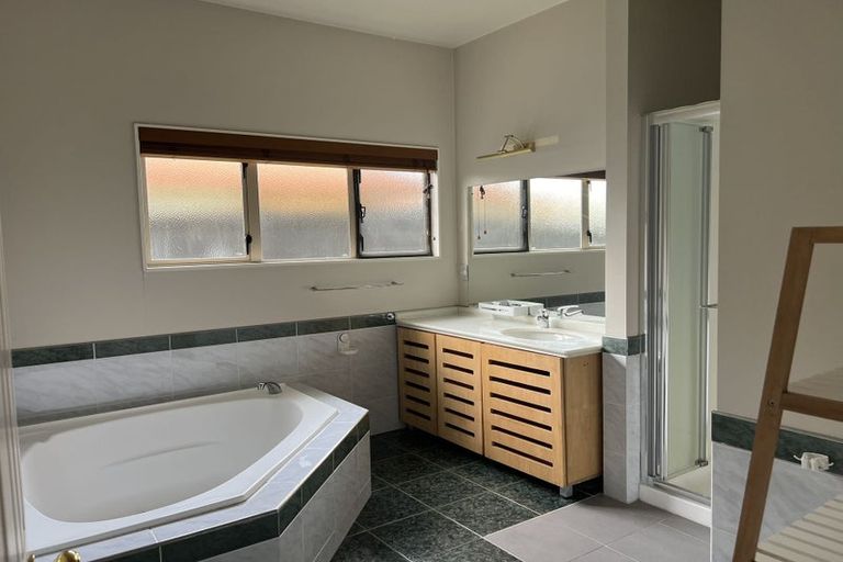 Photo of property in 6 Advance Way, Albany, Auckland, 0632