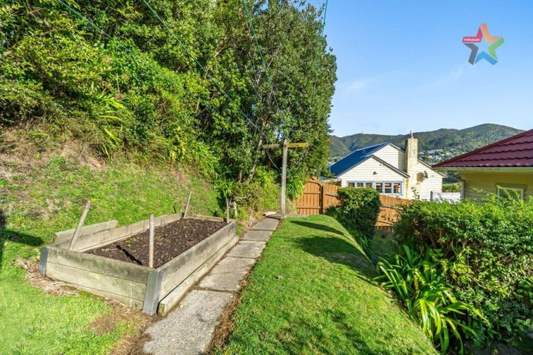 Photo of property in 99 Sunshine Avenue, Karori, Wellington, 6012