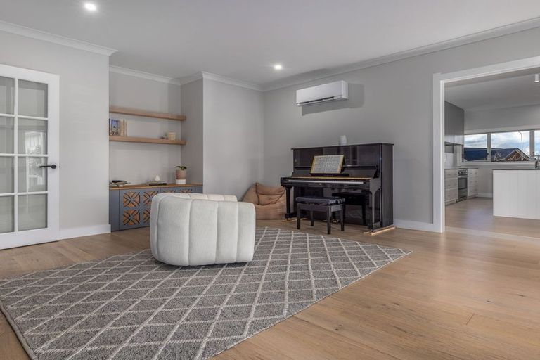 Photo of property in 37 Fairfield Road, Levin, 5510