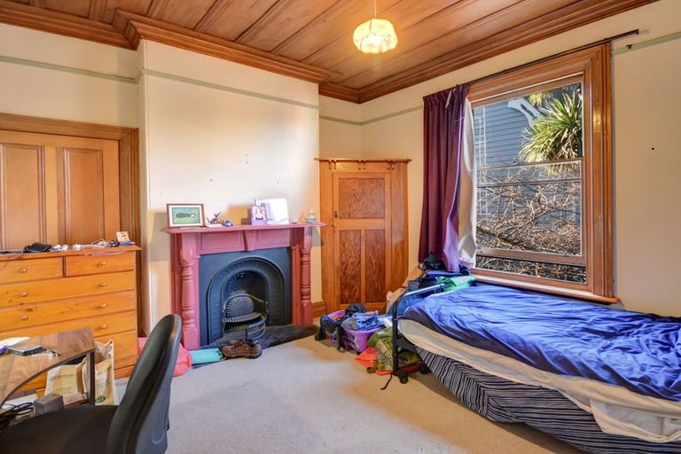 Photo of property in 54 Manor Place, Dunedin Central, Dunedin, 9016