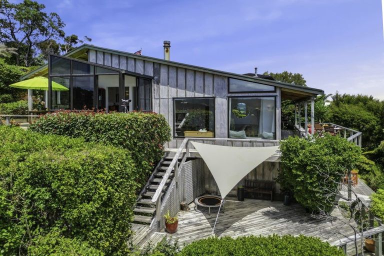 Photo of property in 200 Te Wahapu Road, Russell, 0272