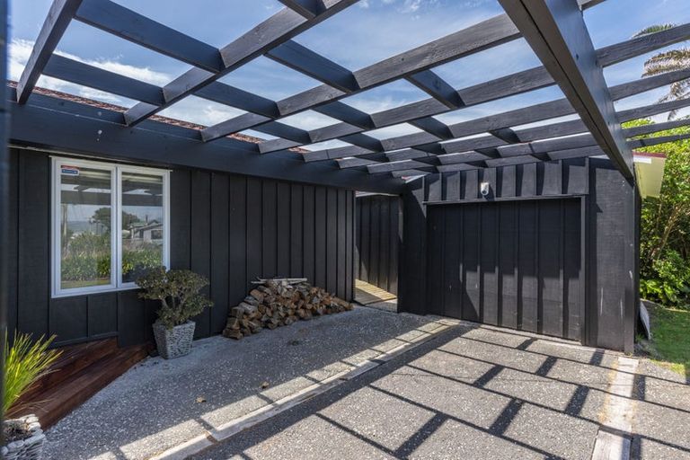 Photo of property in 23 Rodney Avenue, Te Horo Beach, Otaki, 5581