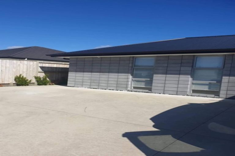 Photo of property in 3 Cupples Street, Papamoa Beach, Papamoa, 3118