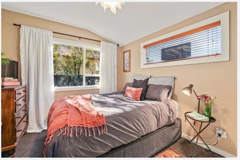 Photo of property in 25 Hardwicke Street, Sumner, Christchurch, 8081