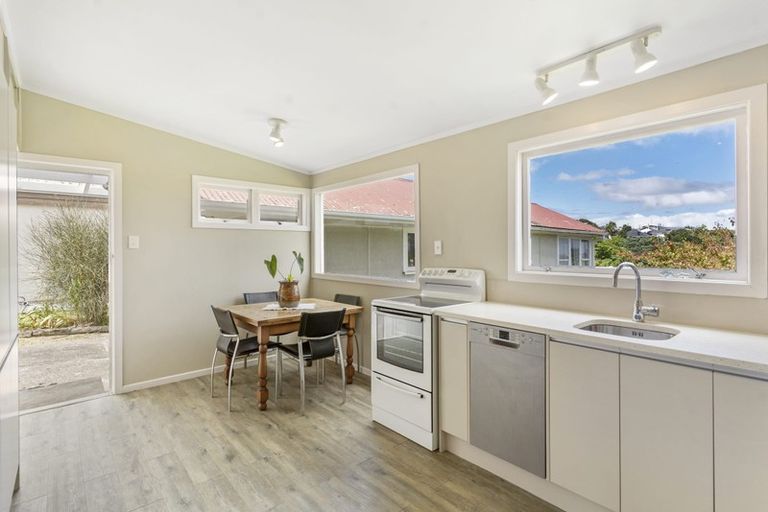 Photo of property in 22 Rugby Road, Birkenhead, Auckland, 0626