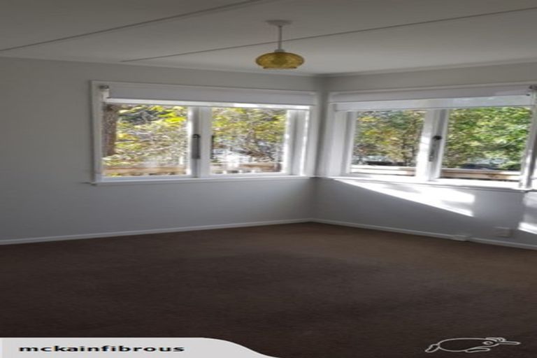 Photo of property in 3a Western Road, Laingholm, Auckland, 0604