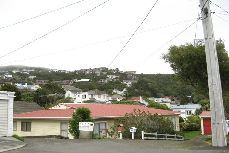 Photo of property in 2/13 Spiers Street, Karori, Wellington, 6012