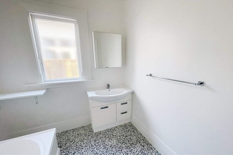 Photo of property in 52 Young Street, Saint Kilda, Dunedin, 9012