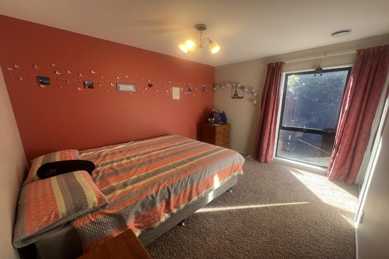 Photo of property in 93 Apsley Drive, Avonhead, Christchurch, 8042