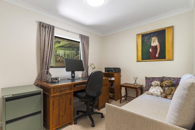 Photo of property in 3/7 Aries Place, Shelly Park, Auckland, 2014