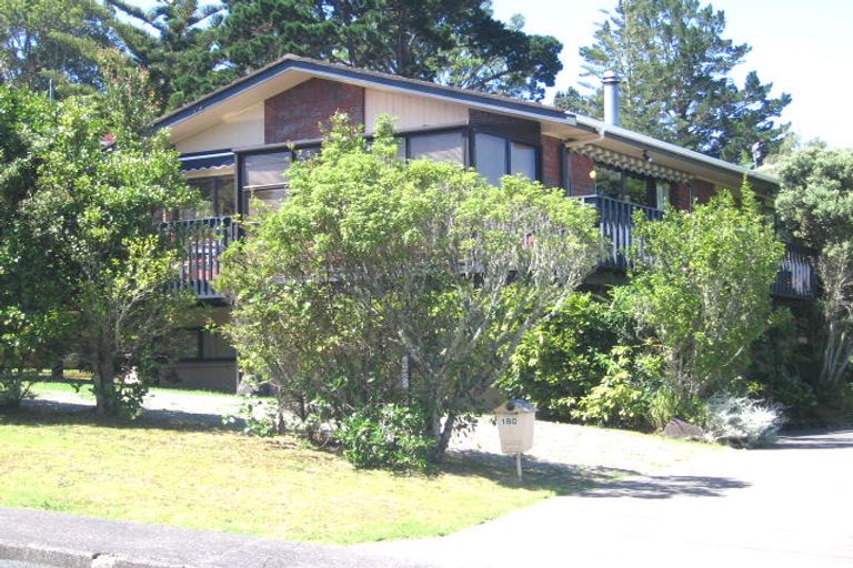Photo of property in 1/180 Manuka Road, Bayview, Auckland, 0629