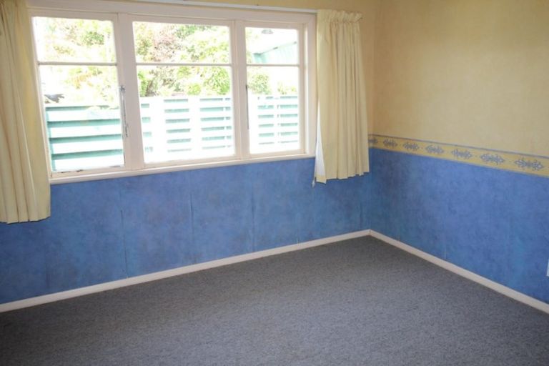 Photo of property in 3 Kent Crescent, Awapuni, Palmerston North, 4412