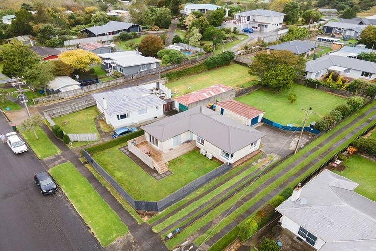 Photo of property in 14 Cowling Road, Hurdon, New Plymouth, 4310