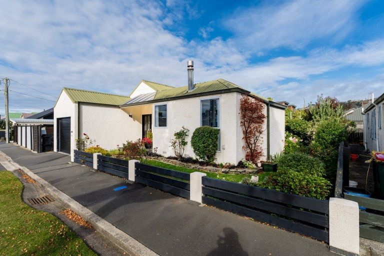 Photo of property in 2 Kings Avenue, South Dunedin, Dunedin, 9012