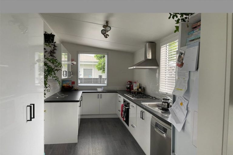 Photo of property in 20 Avenue Road, Greenmeadows, Napier, 4112