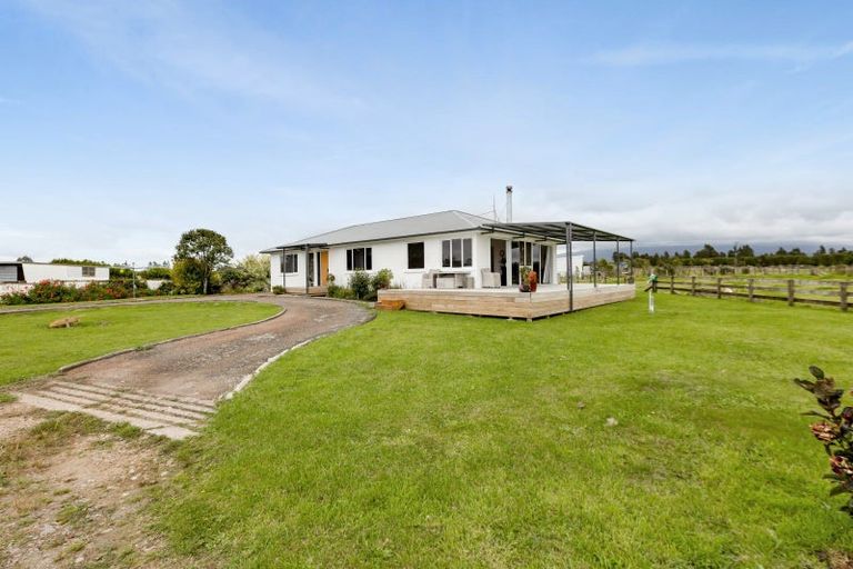 Photo of property in 145 Johns Road, Tariki, Inglewood, 4388