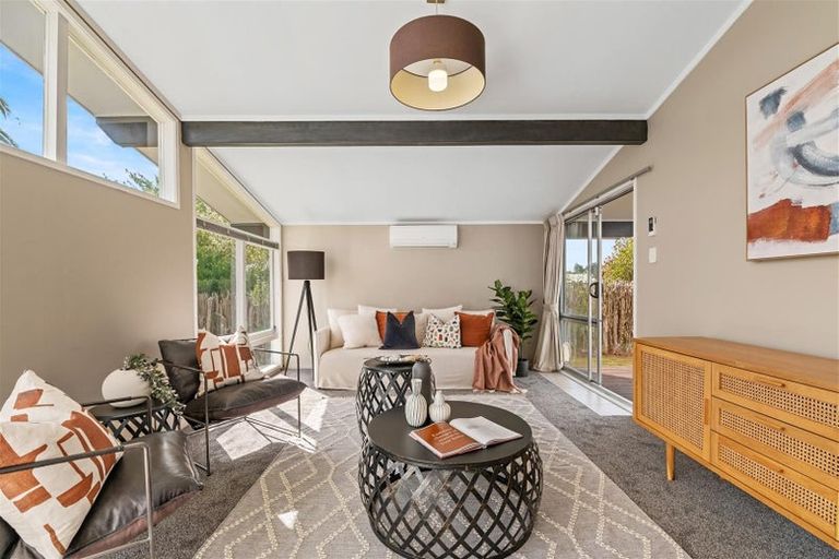 Photo of property in 11 Thackeray Place, Owhata, Rotorua, 3010