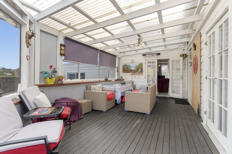 Photo of property in 7 Cracroft Street, Waitara, 4320