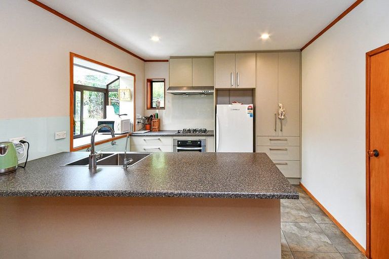 Photo of property in 12 Lemonwood Place, The Gardens, Auckland, 2105