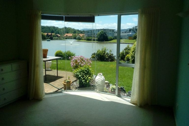 Photo of property in 6 Lakeside Villas, Whitby, Porirua, 5024